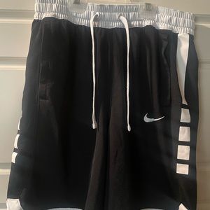 Mens Nike Elite Shorts Size M